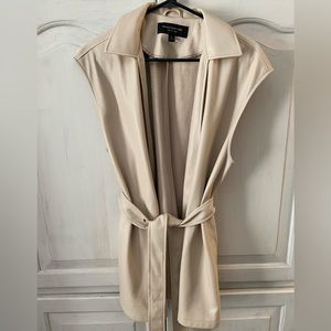 Marc New York Andrew Marc cream leather open front vest with tie